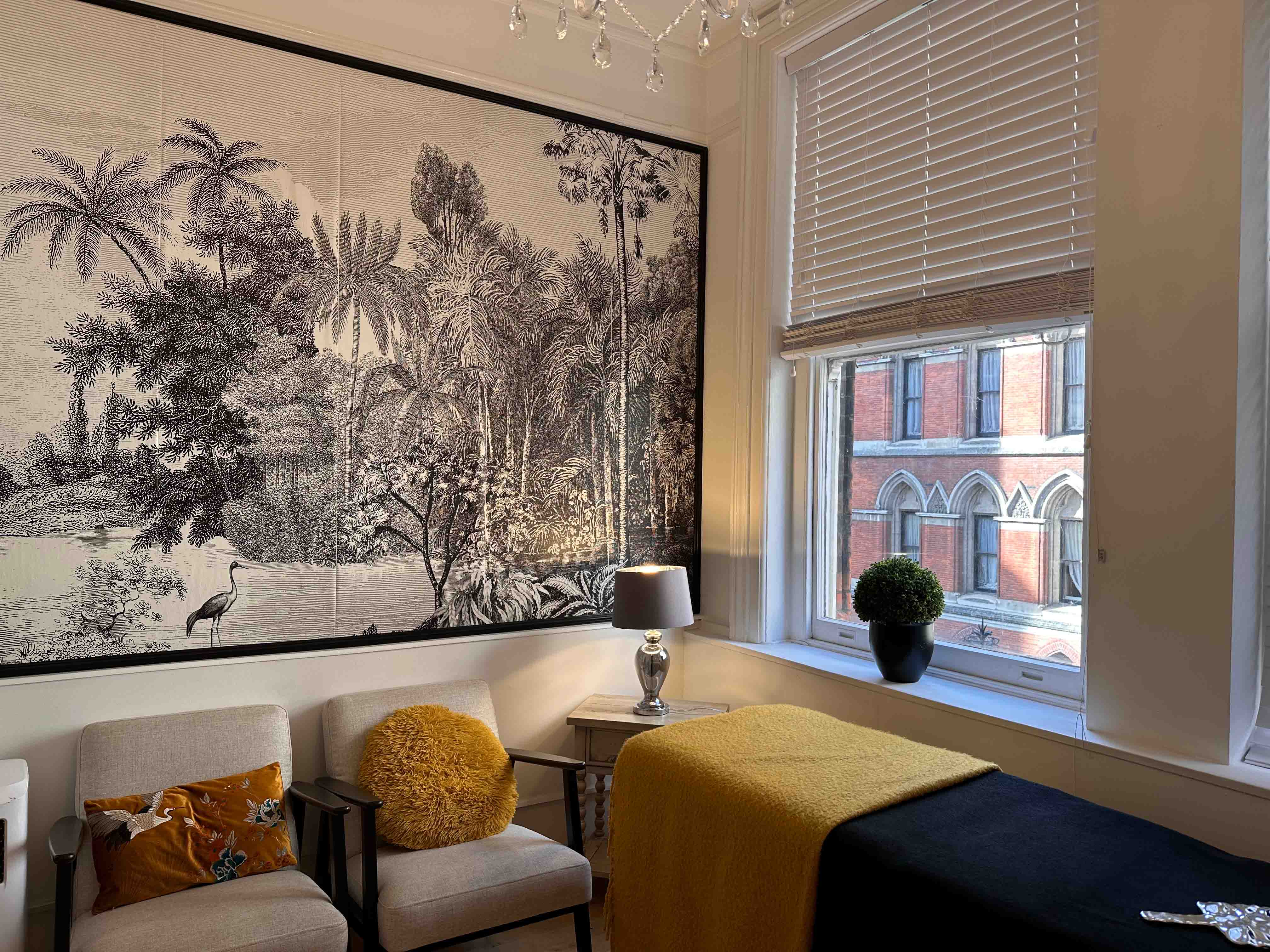 Tala SKin Premise Bell Yard, Fleet Street, Central London